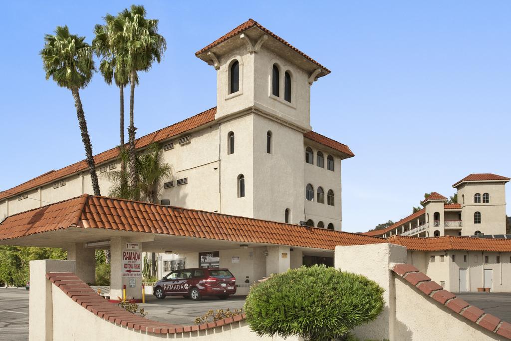 Ramada By Wyndham Burbank Airport Hotell Eksteriør bilde