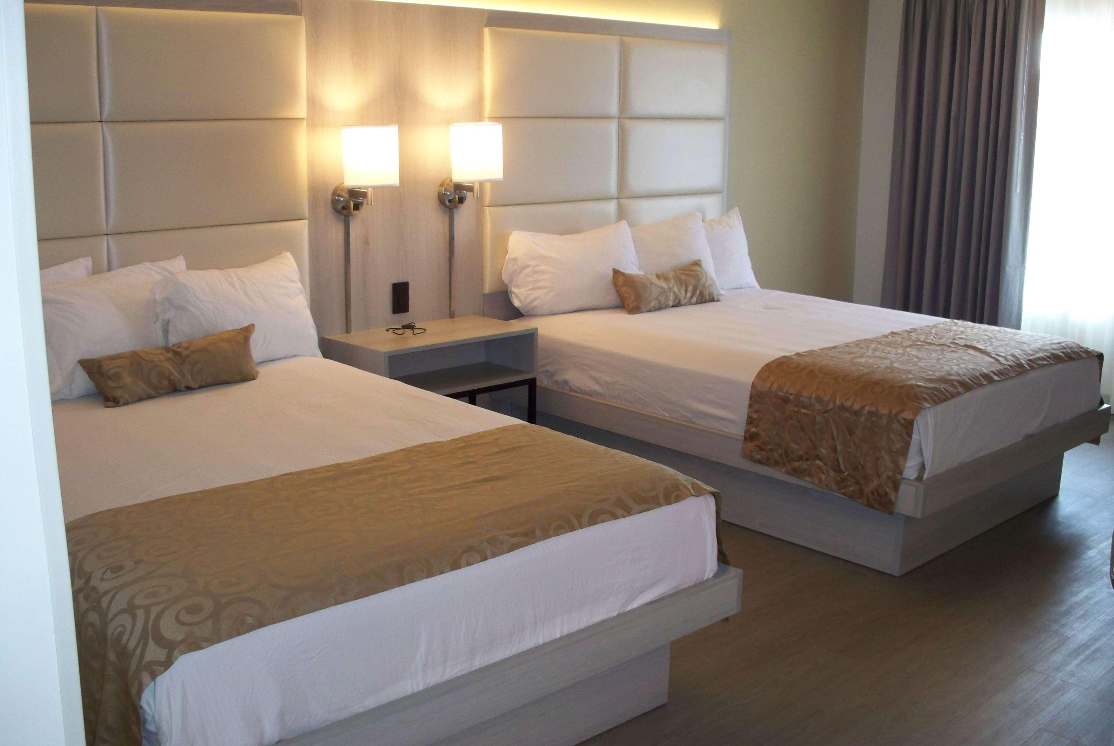 Ramada By Wyndham Burbank Airport Hotell Eksteriør bilde
