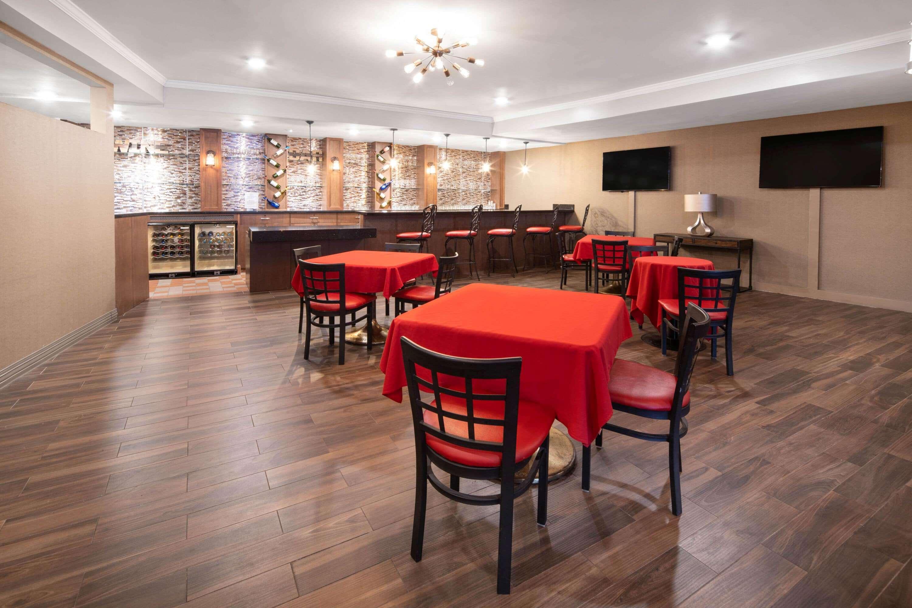 Ramada By Wyndham Burbank Airport Hotell Eksteriør bilde