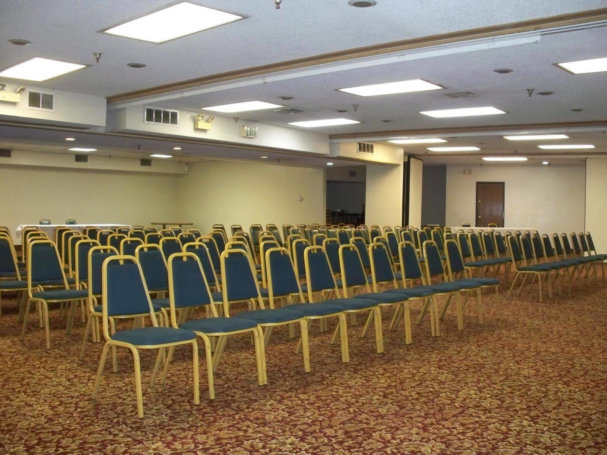 Ramada By Wyndham Burbank Airport Hotell Eksteriør bilde