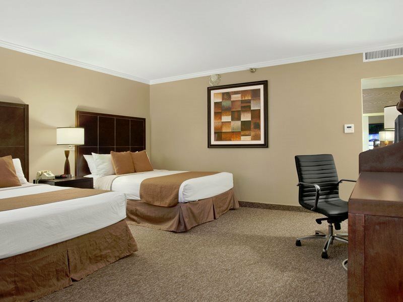 Ramada By Wyndham Burbank Airport Hotell Eksteriør bilde